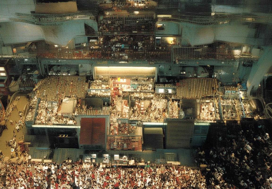 贝林厄姆：足球新星闪耀国际赛场成长之路(图2)